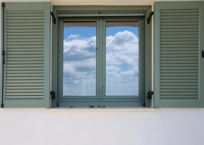 Admonis - In The Olive Grove Melissatika